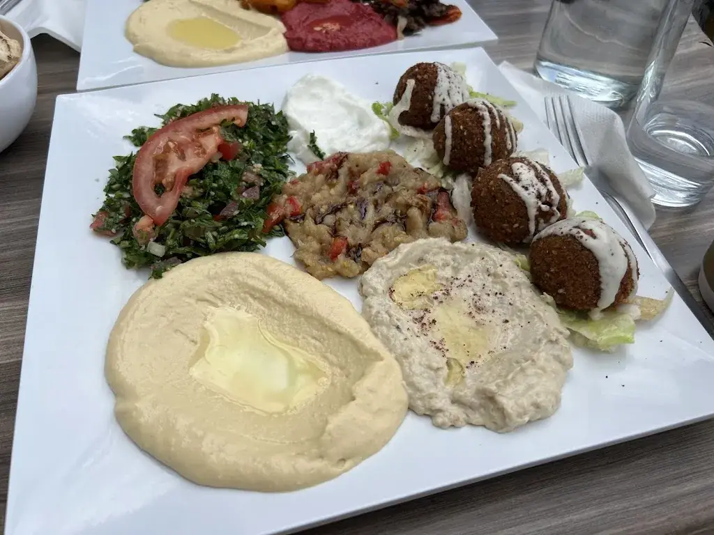 Kate Byun_L'Orient_Évry-Courcouronnes_review