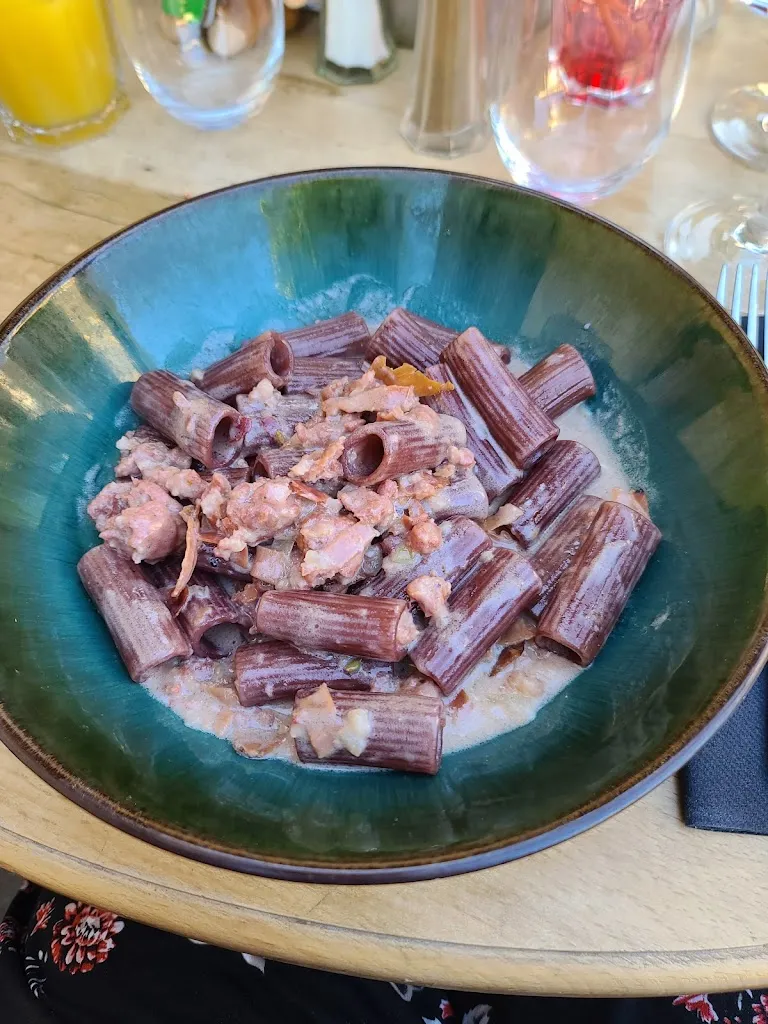 Alexis Evren Smith_La Nonna_Croissy-sur-Seine_review