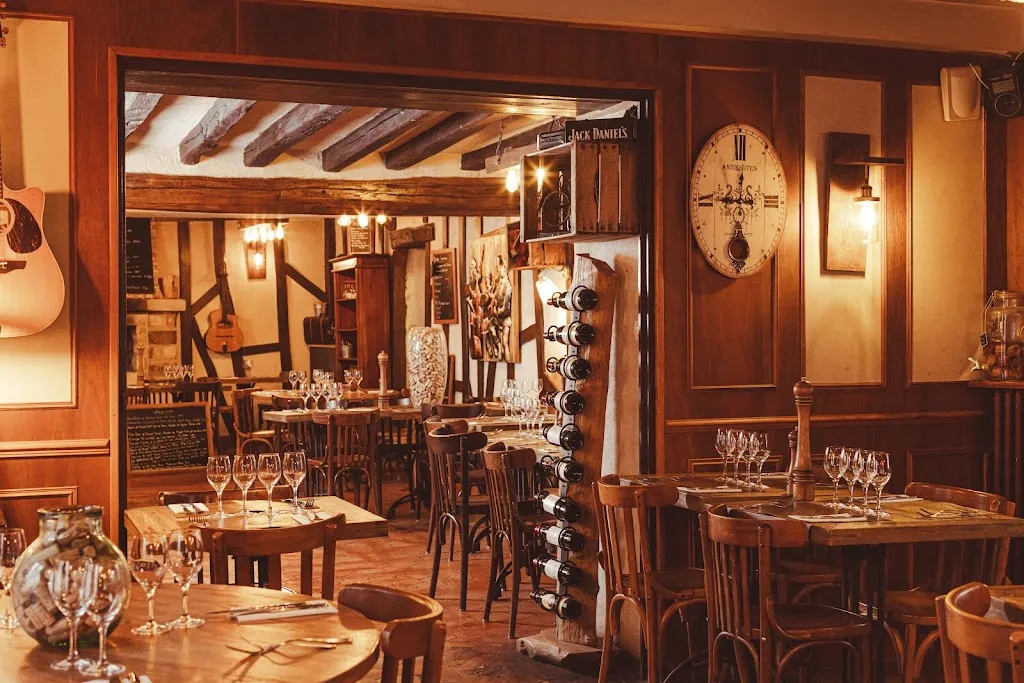 La Vieille Auberge restaurant Sivry-Courtry (77 Proche Melun / Fontainebleau / Vaux le vicomte)_Sivry-Courtry_slider_image_1