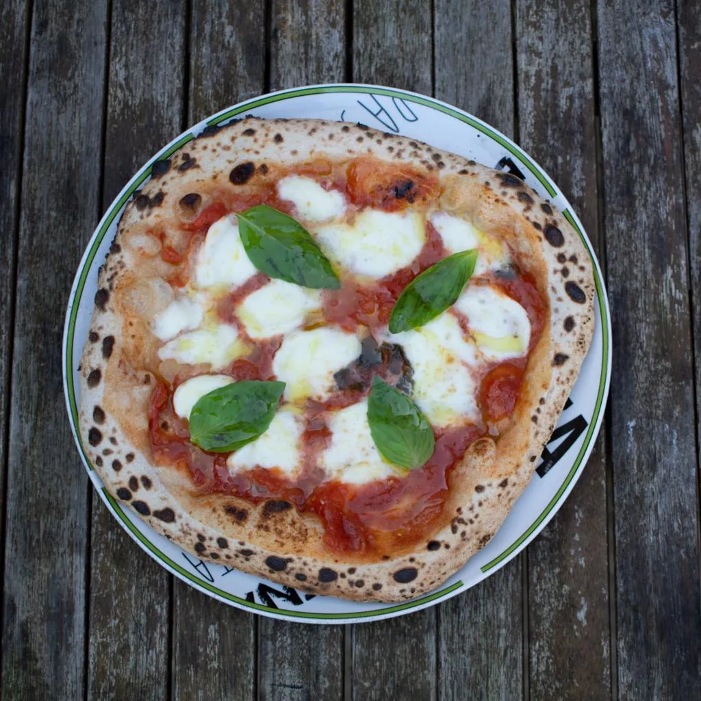 Menu_Dan's pizza_Courtry_image_3