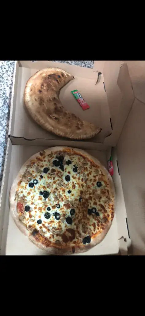 Menu_Pronto Pizza_Courtry_image_3