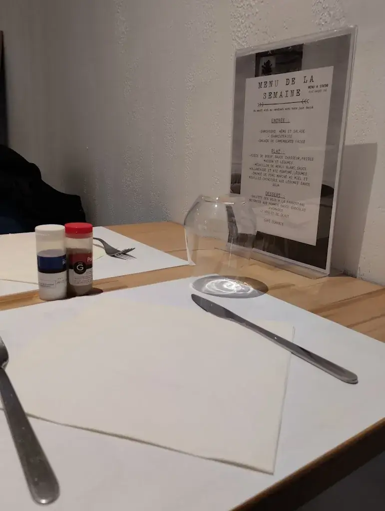 Menu_Un S de Famille_Crouy-sur-Ourcq_image_1