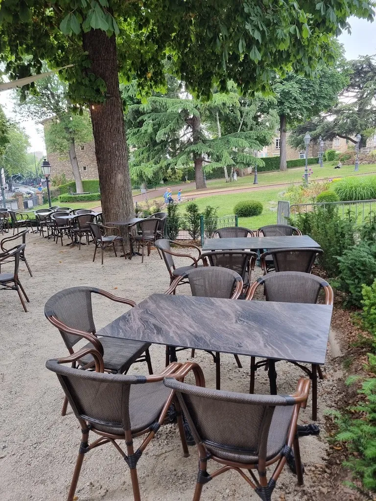 Le Bistrot De Chaville restaurant in Chaville