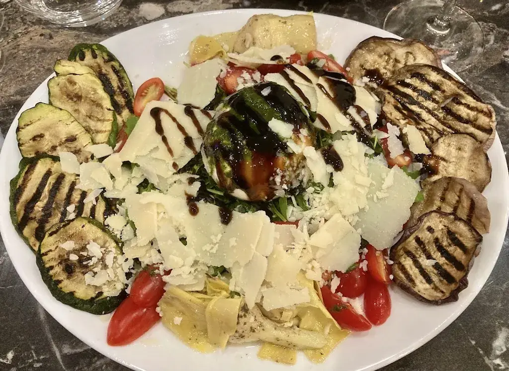 Andrew van Eck_La Scampia_Chaville_review