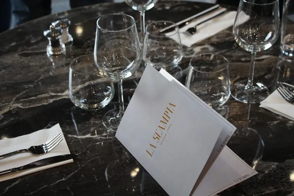 La Scampia Restaurant in Chaville