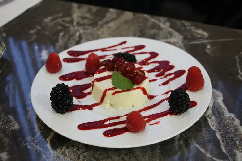 La Scampia_Chaville_slider_image_3