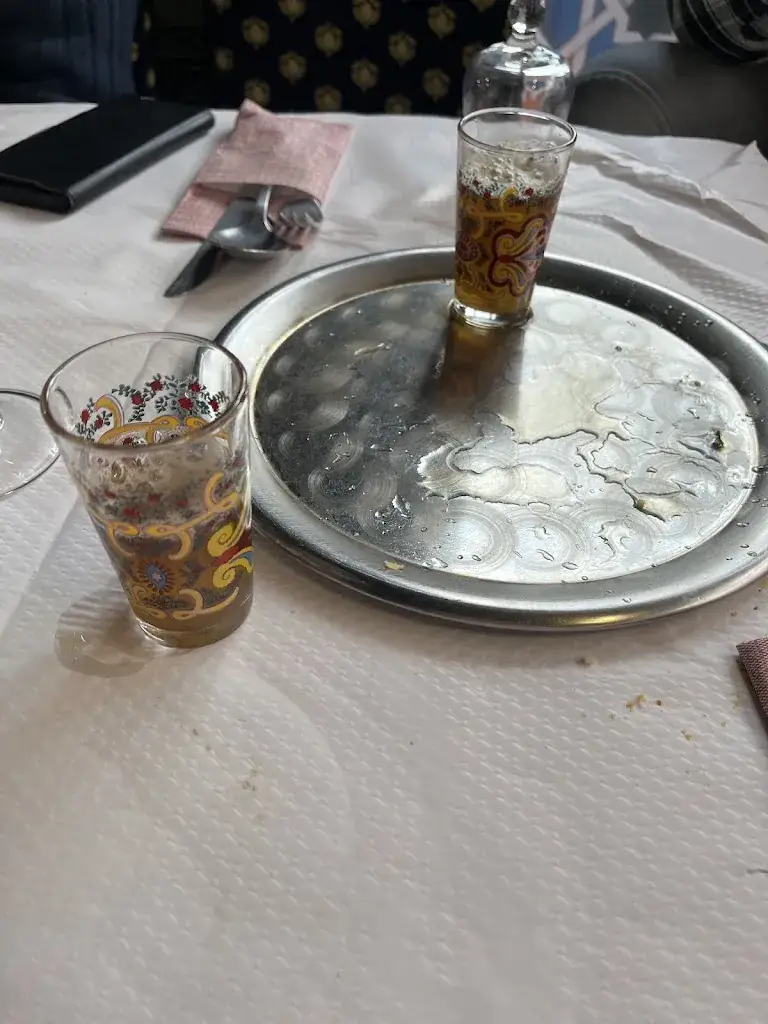 Laura Gld _Le Palais d'Ali Baba_Chaville_review