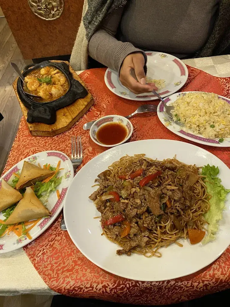 Thib Esp_Kim Yang_Chaville_review