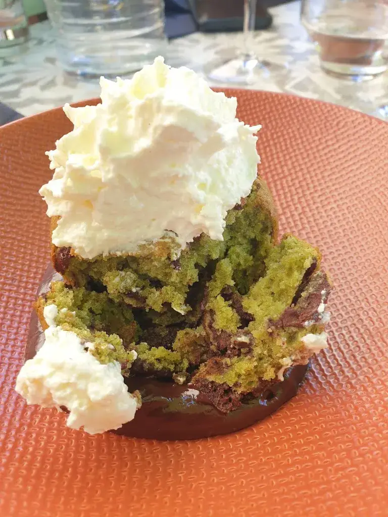 Dominika Brzóska_Le Bar a Jules_Escoutoux_recensione