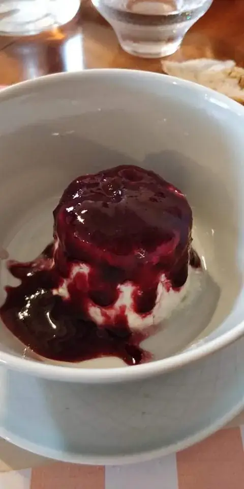 Frédéric Petit_Le Bar a Jules_Escoutoux_recensione