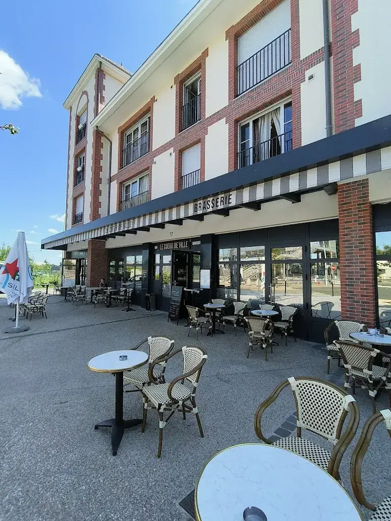 Natalia Gudan_Le Cœur de Ville_Domont_review