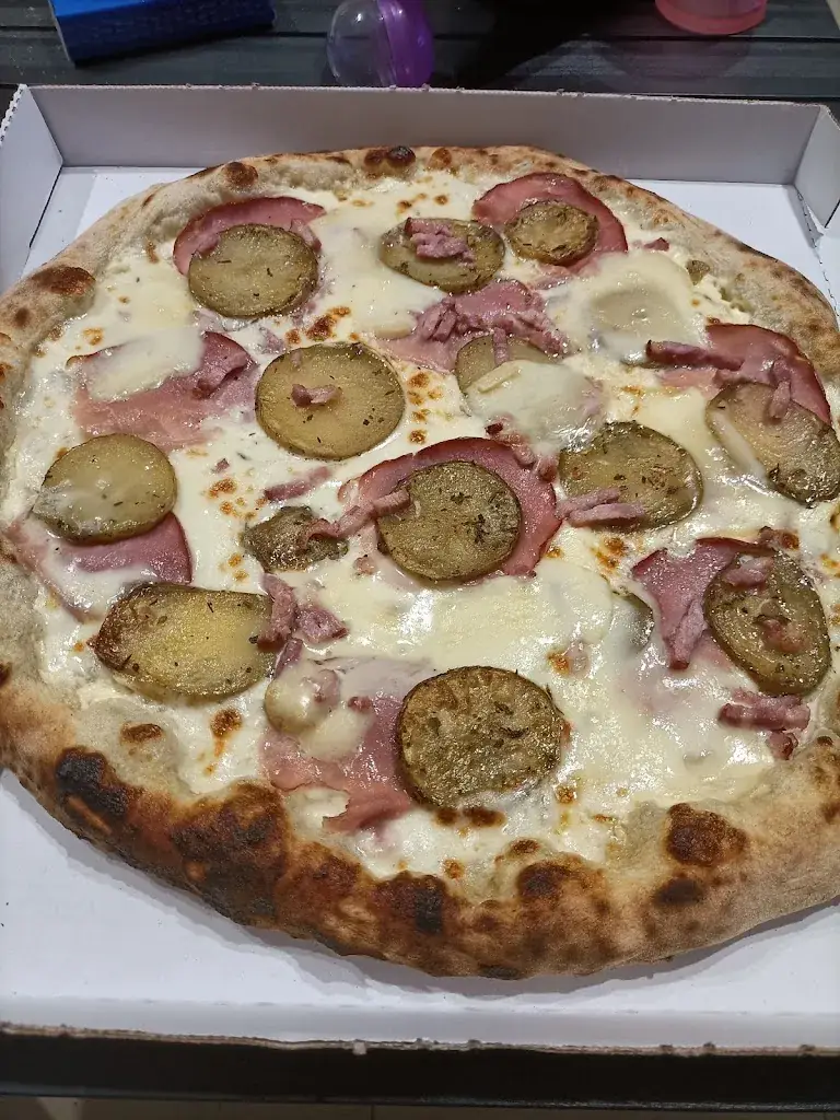 Fifie Du77_casa fregona_Donnemarie-Dontilly_review