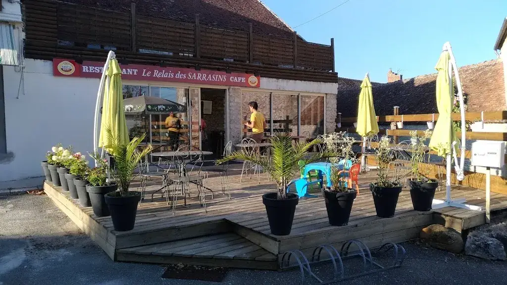 Faly AND_Le Relais des Sarrasins_Cessoy-en-Montois_review