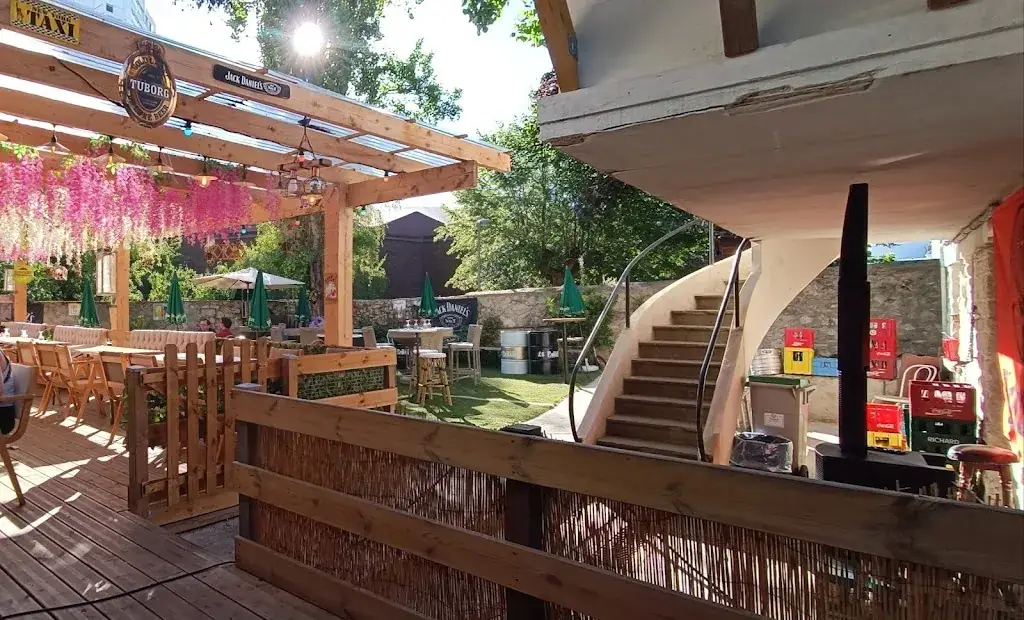 Brasserie Le Paris - Restaurant & Pub_Créteil_slider_image_3