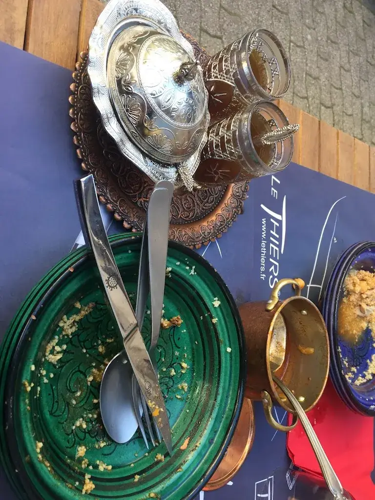 Levi Folkeringa_La Rose des Sables_Thiers_review