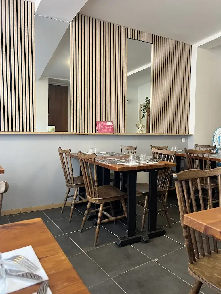 Singing Clém_La Rose des Sables_Thiers_review