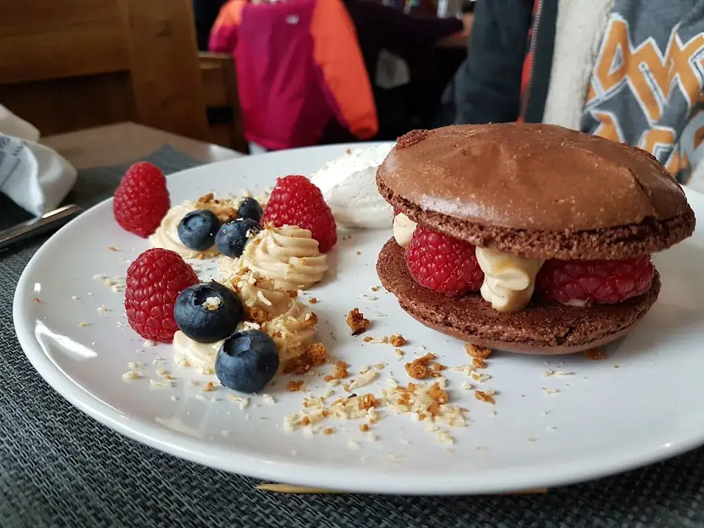 Chai nous_Crosne_slider_image_3