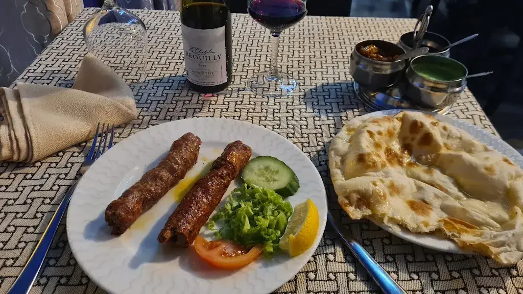 Raja Maharaja_Crosne_slider_image_2