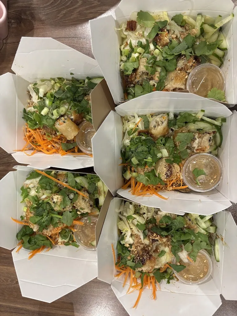 Thai street food by Phanie_Crosne_slider_image_3