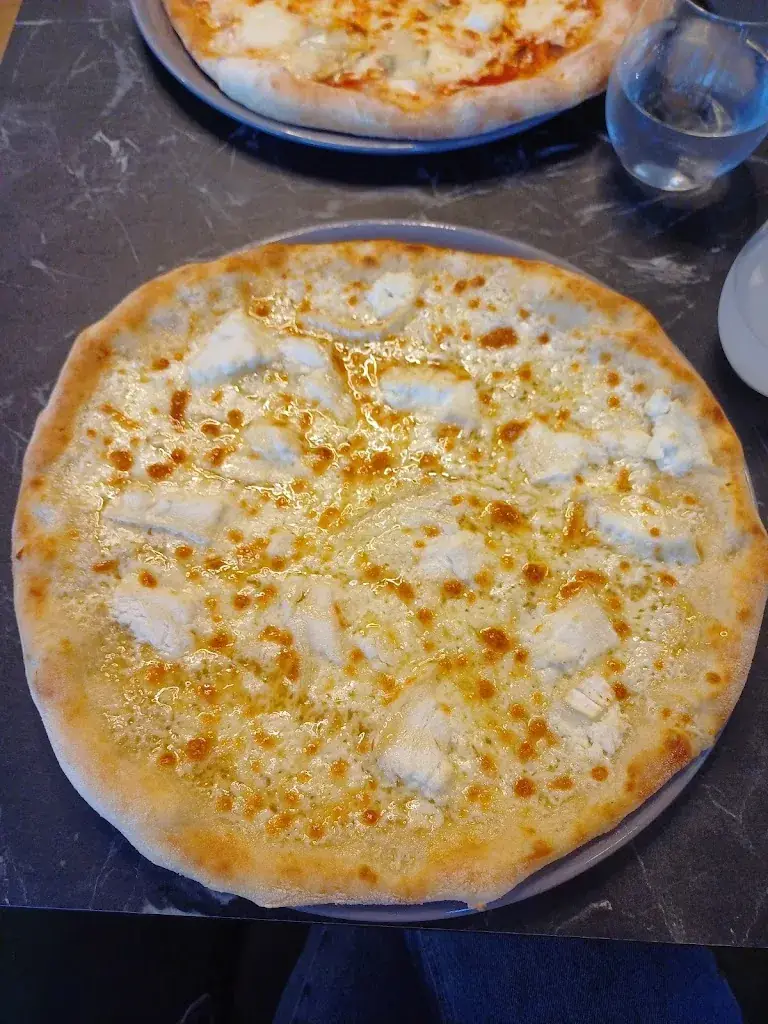 Mélanie_Le Cormeilles_Cormeilles-en-Parisis_review