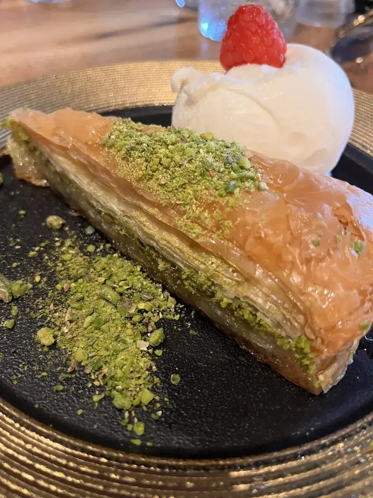 Ghaida Bouchaala_Maison Anamour_Cormeilles-en-Parisis_review