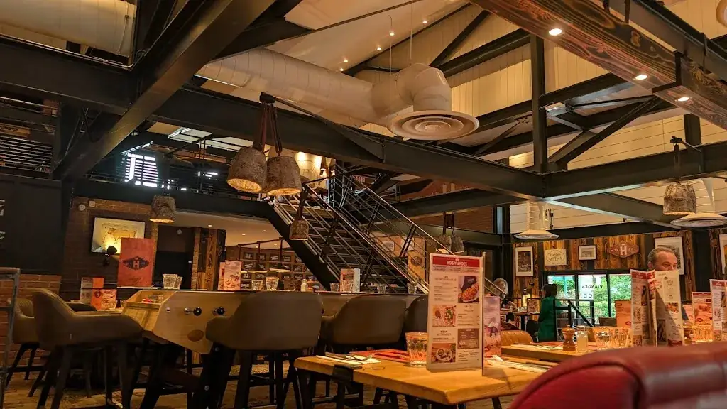 HIPPOPOTAMUS_Franconville_slider_image_3