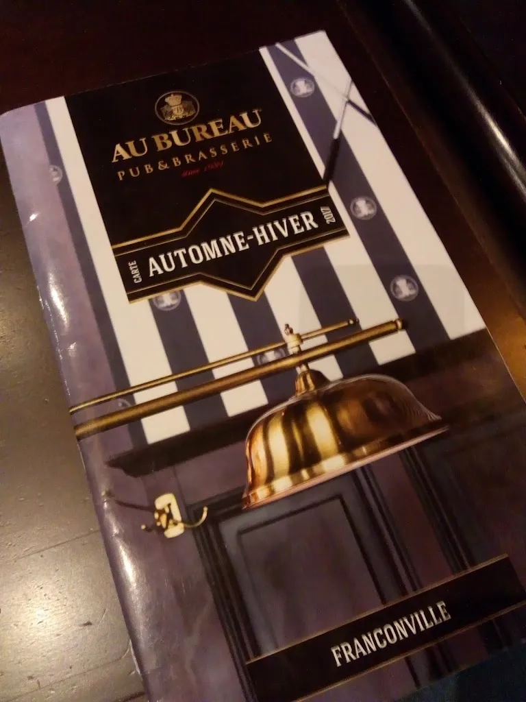 Jermaine Dan Udjoh_At the office Franconville_Franconville_review