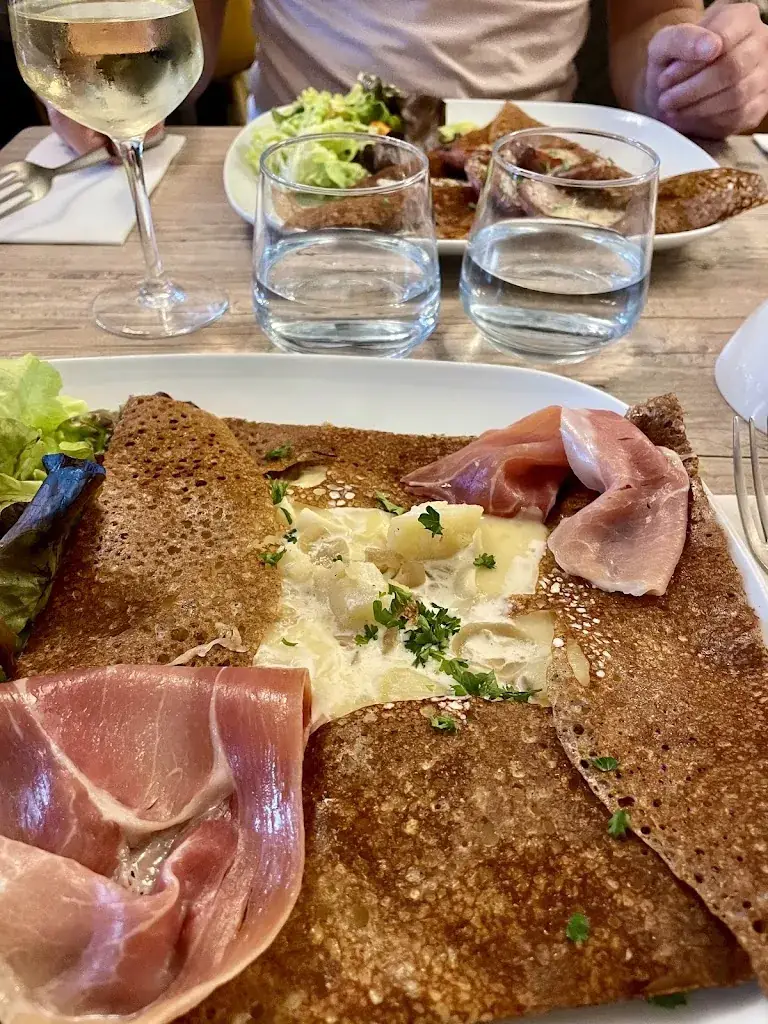 Sonia WARTH_Val vert_Frette-sur-Seine_review