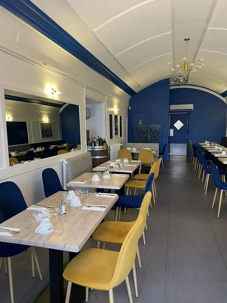 Val vert restaurant in Frette-sur-Seine