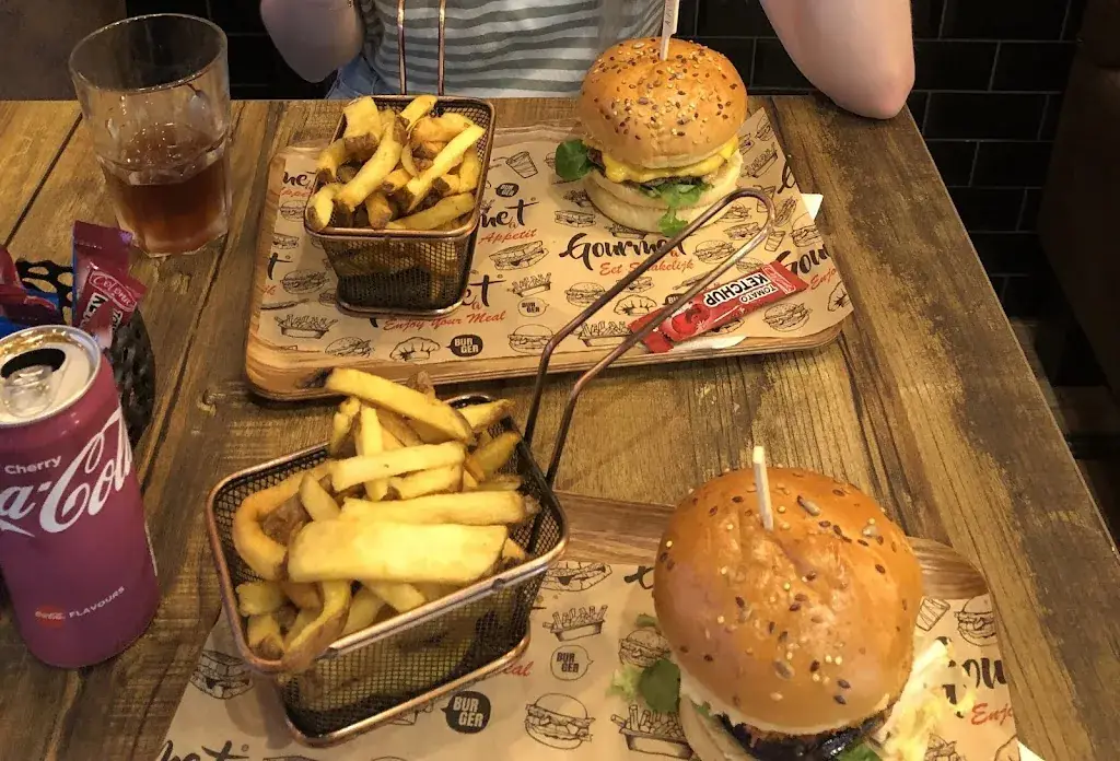 jahn pehanov_Restaurant La Station_Deuil-la-Barre_review