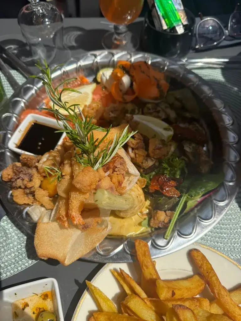 Nassima “Nassou” TAFERANT_Le Loft_Deuil-la-Barre_review