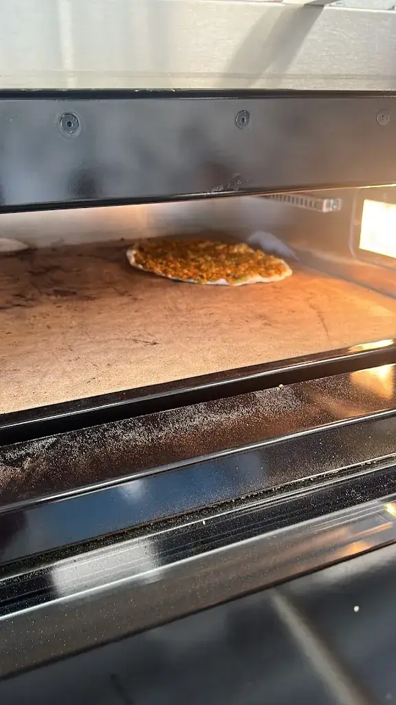 Mg PARIS restaurant in Ézanville