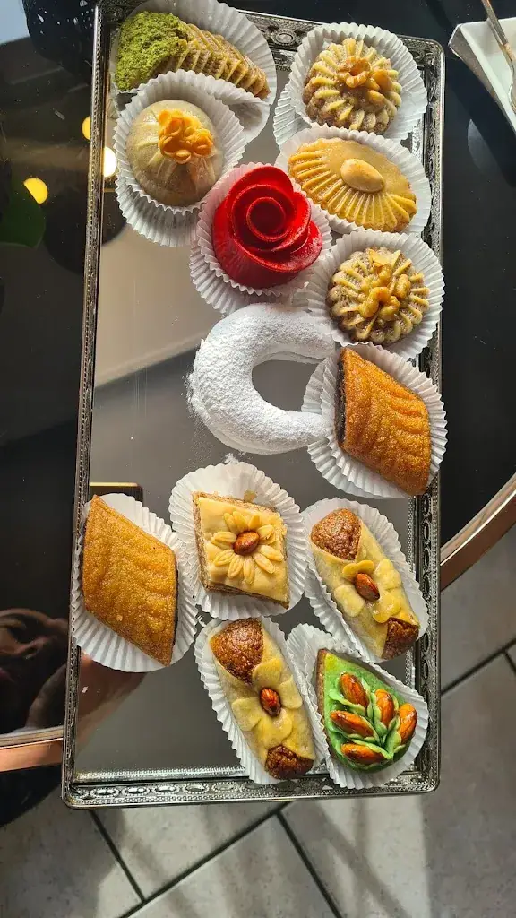 Youcef Kharbouche_Corne de Gazelle_Ézanville_review