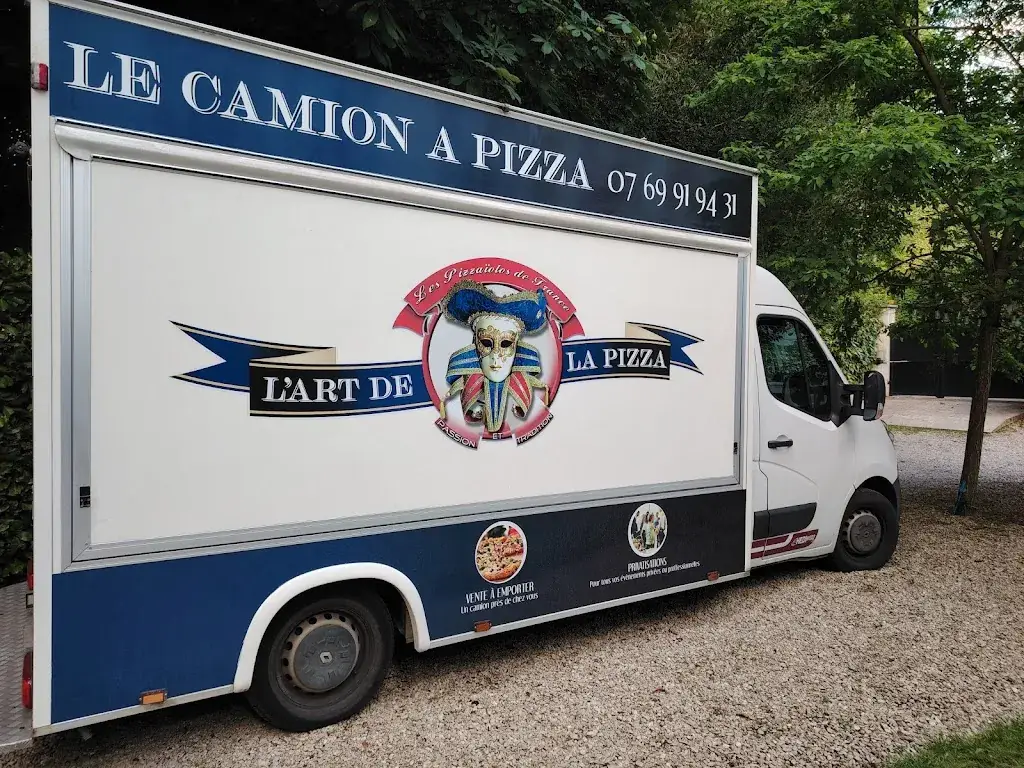 LE CAMION A PIZZA Emerainville_Émerainville_slider_image_2