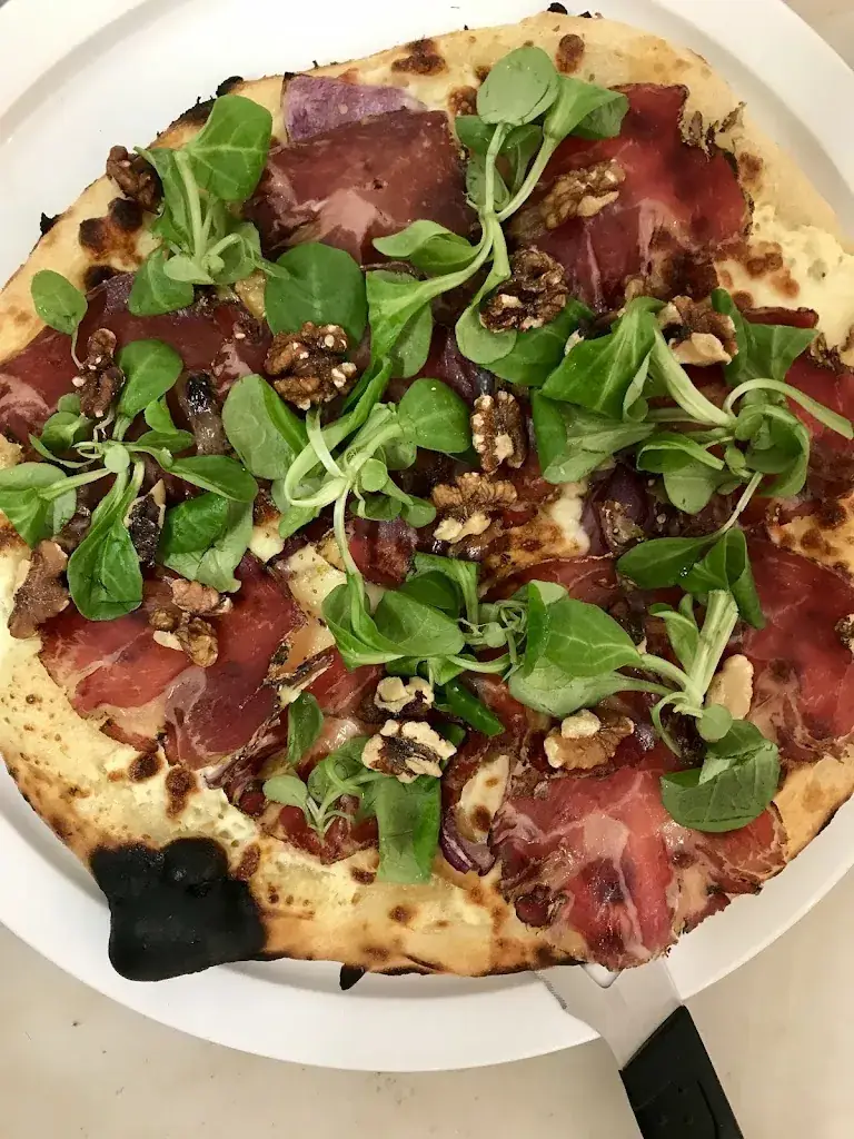 Menü_LA PIZZ_Égreville_Bild_6