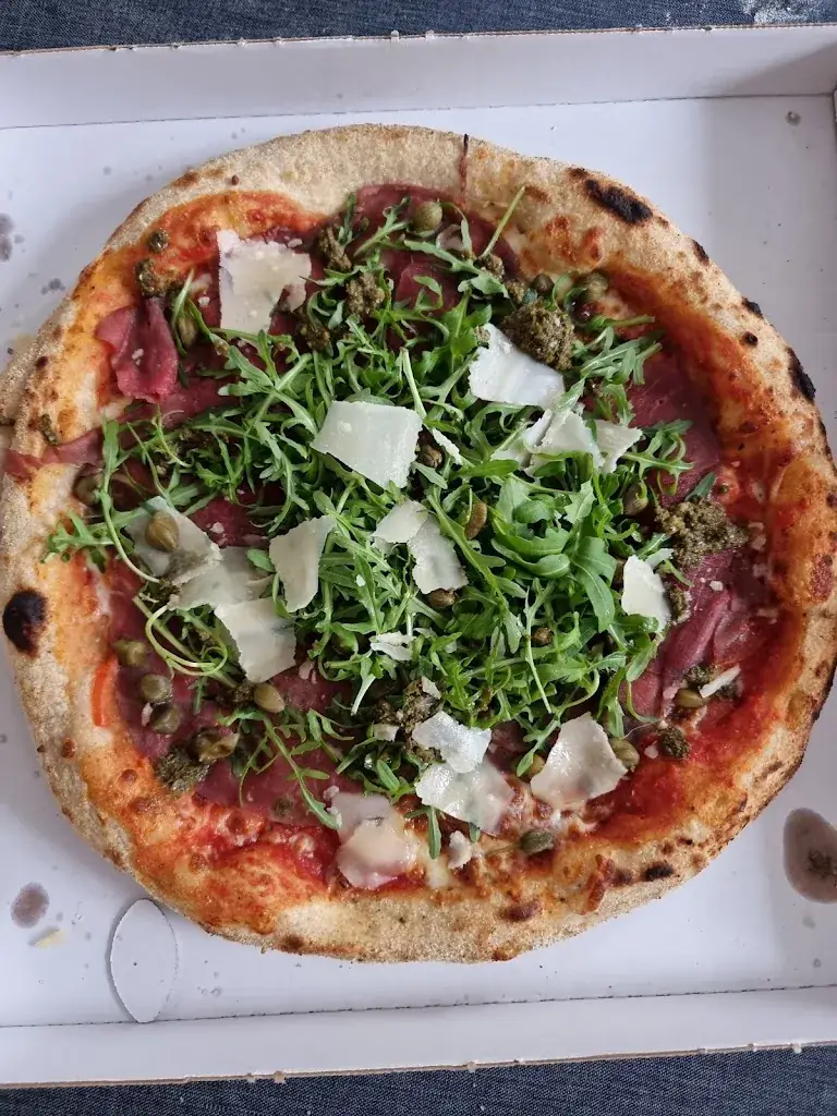 Stella 77_LA PIZZ_Égreville_Bewertung