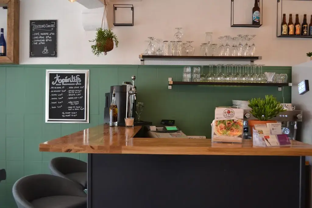 LA PIZZ_Égreville_slider_image_1