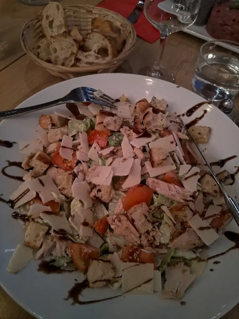 Panlin You_Restaurant Le Village_Écully_review