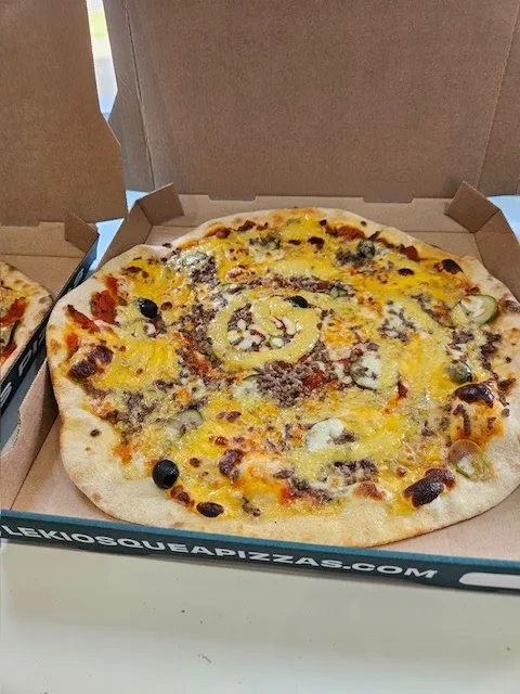 Le Kiosque à Pizzas restaurant in Égreville