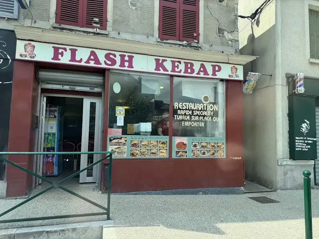 Flash Kebab restaurant in Égreville