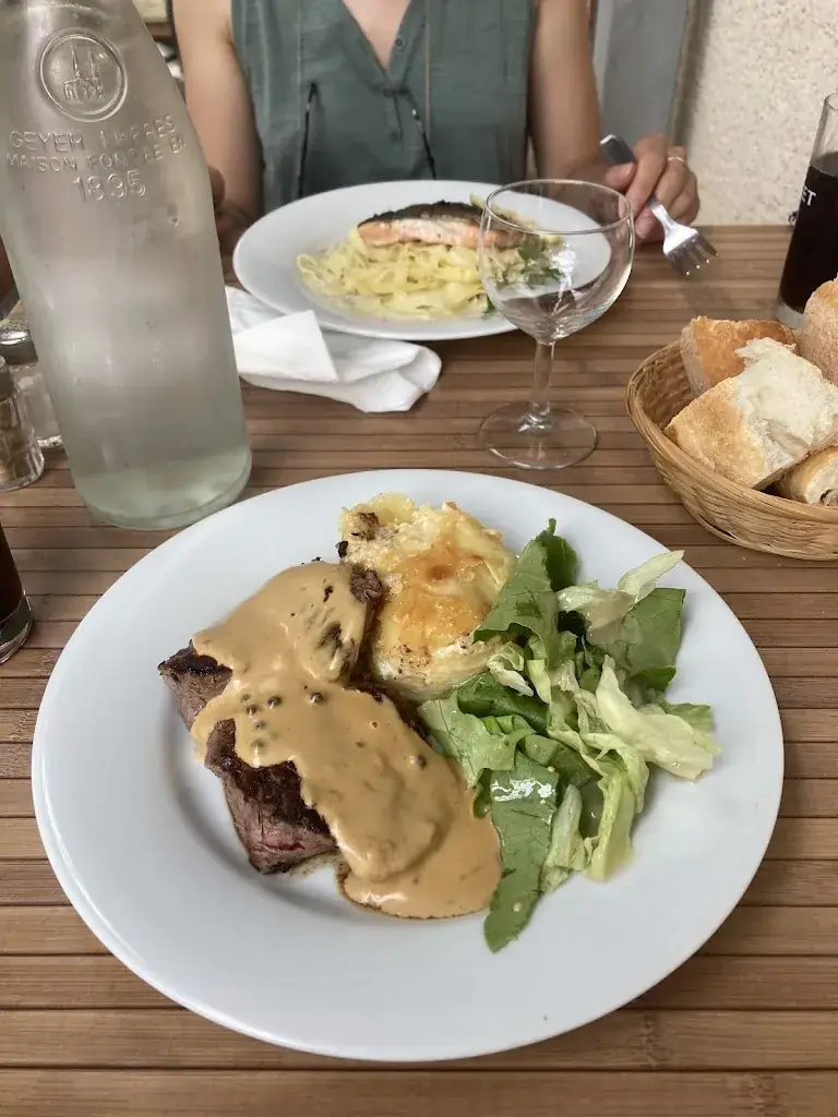 Deprez Kassandra_Le Saint Antoine_Ennery_review