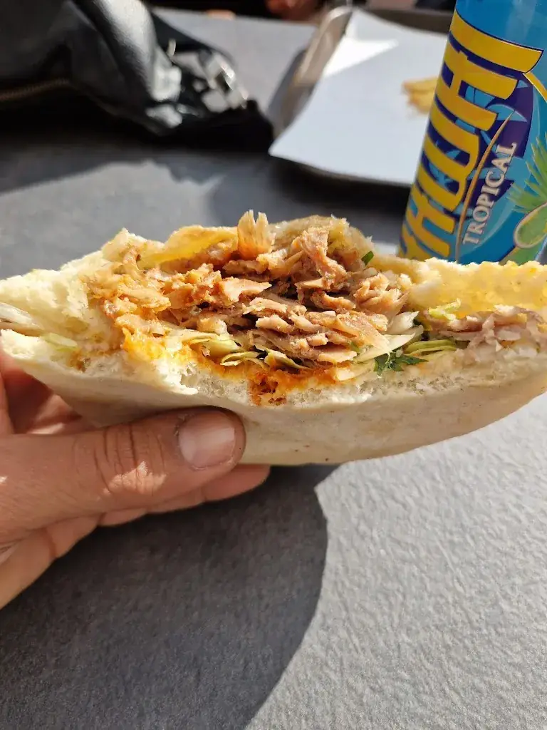 Hamza LAALIOUI_L’Atelier D’Istanbul_Dugny_review