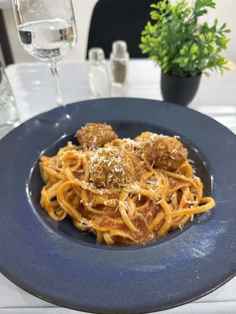 LE MOOV CAFÉ_Dugny_slider_image_3