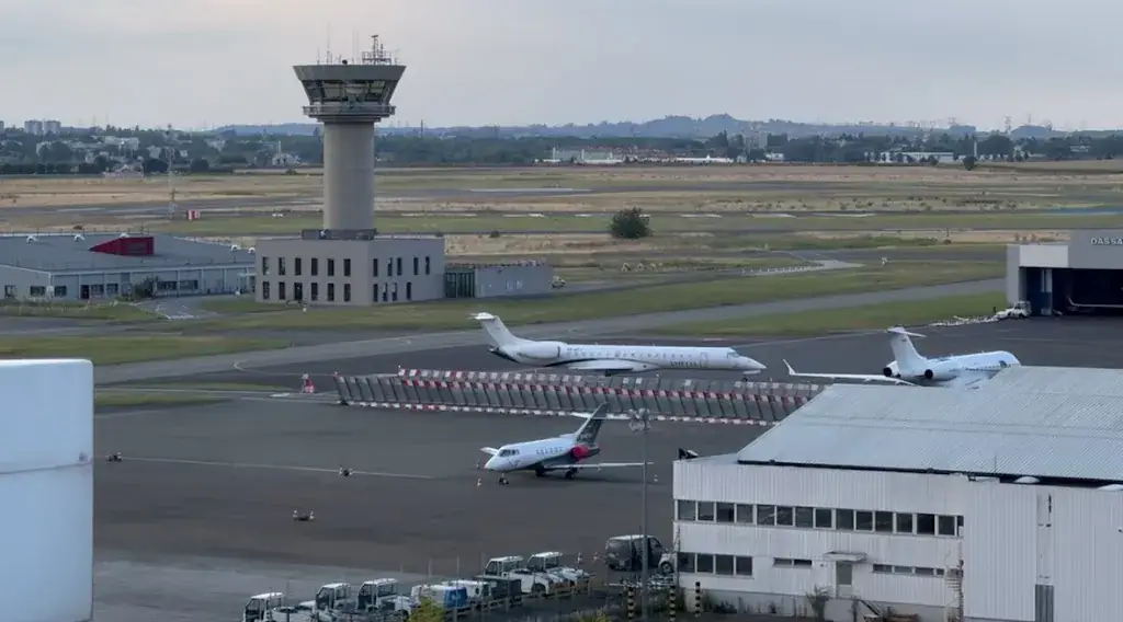 Captain RestOtel_AMELIA Rooftop Restaurant and Bar_Dugny_review