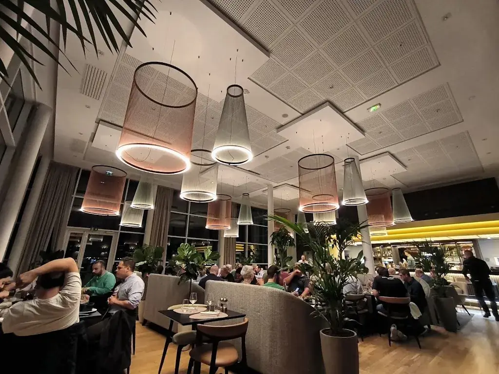 Tebe_AMELIA Rooftop Restaurant and Bar_Dugny_review