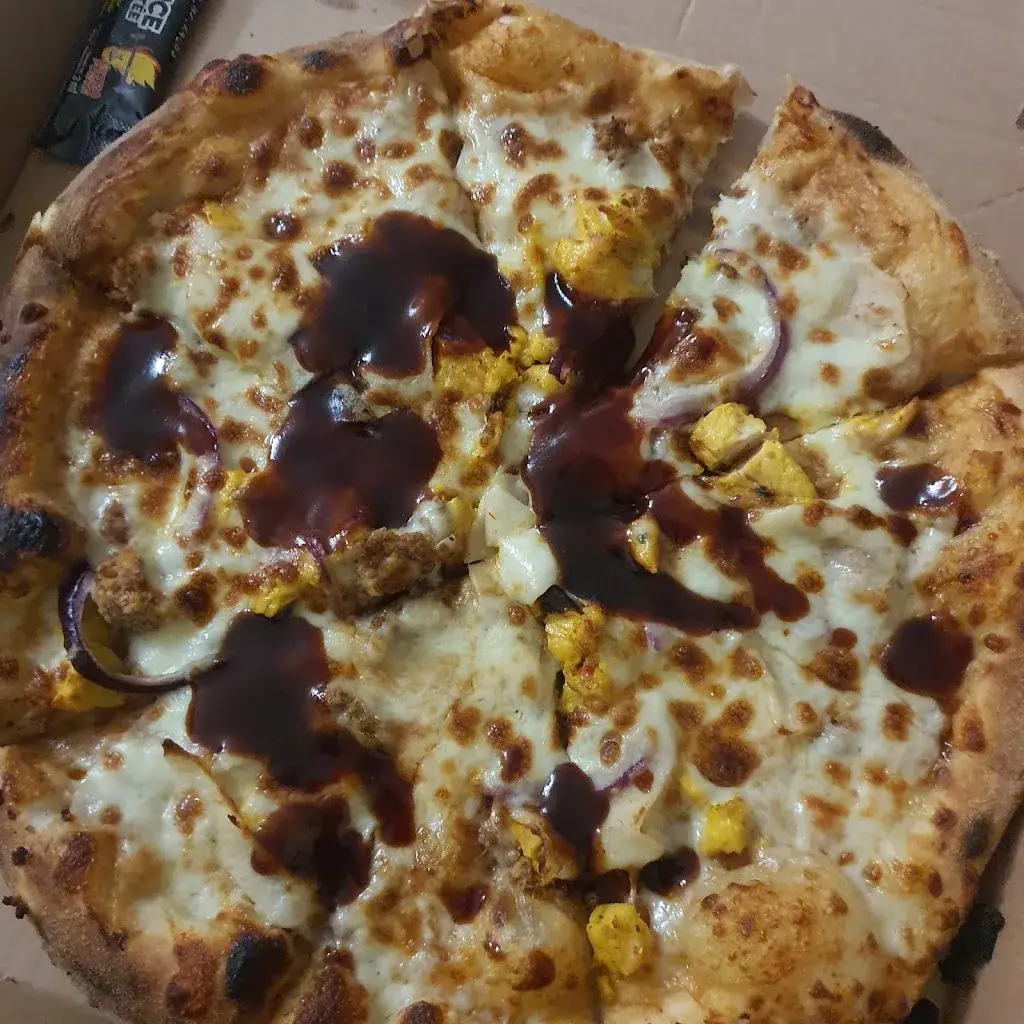 Pizza Fox_Dugny_slider_image_2