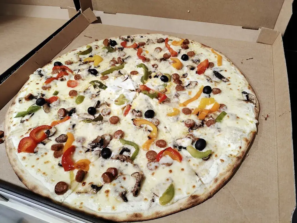 Pizza Chez Nous_Épône_slider_image_2