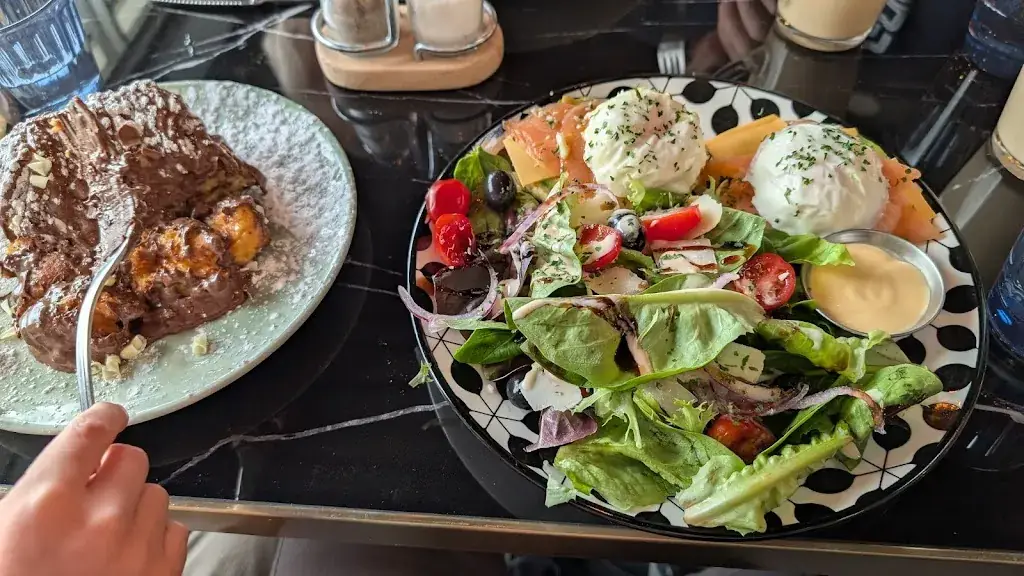 Kurtis Scott_Orlando's Café | Restaurant Longperrier | Brunch Longperrier_Longperrier_review