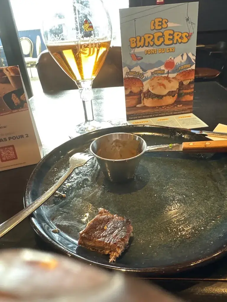 JEAN BAPTISTE MOKE_Au Bureau - Pub et Brasserie_Saint-Mard_review