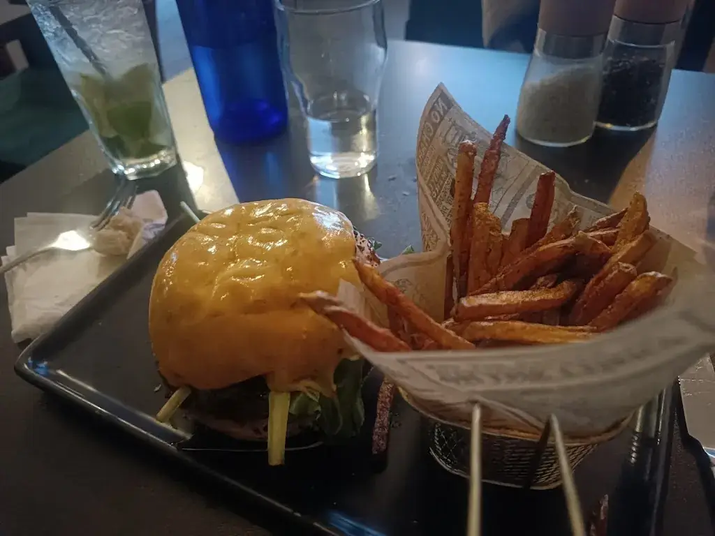 Samia Barbini Bayouri_Café Bergamote_Dammartin-en-Goële_review